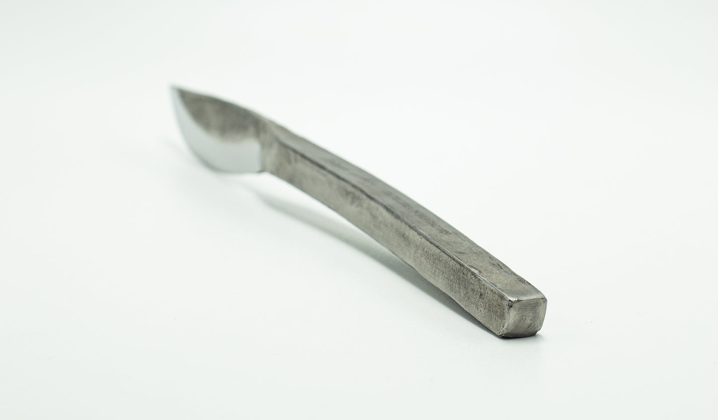 Rude table knife
